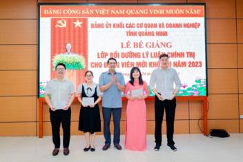 Hồ sơ Đảng viên gồm những gì? [mới nhất 2023]